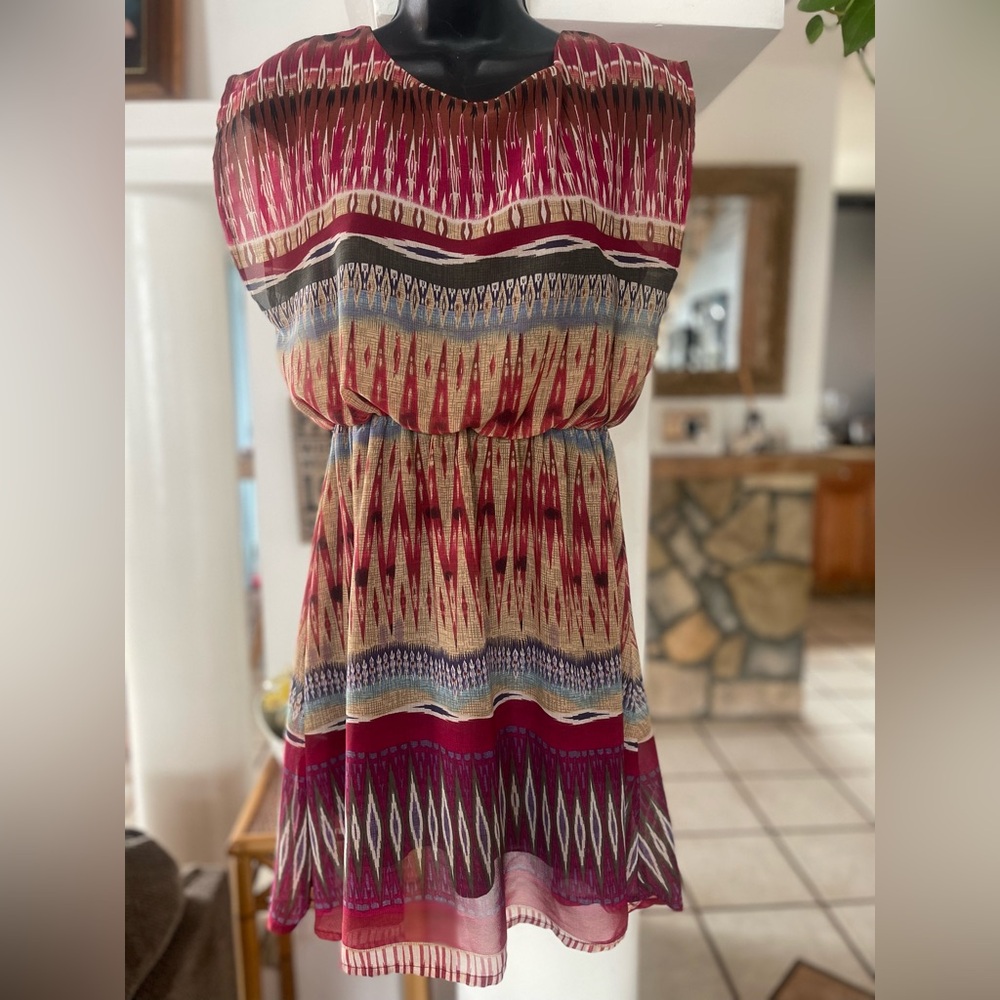 Japna Boho Tribal Inspired Blouson Dress Size
Small Lightweight